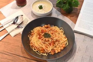 ひよこ豆のトマトソースパスタ Chickpea tomato sauce pasta with soup