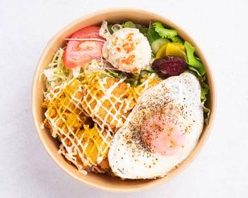 鶏の唐揚プレート各種