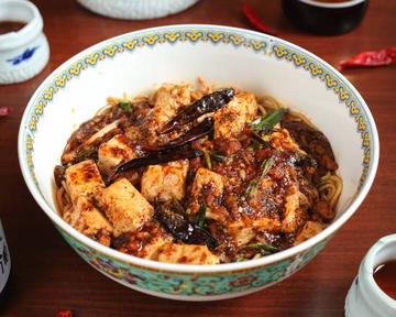 ⑦麻婆豆腐かけ和え麺  Aromatic Chen Mapo Tofu Mix Noodles with Szechuan Pepper