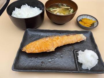 銀しゃけ塩焼き定食