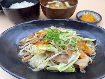 豚バラと野菜炒め定食 生姜風味