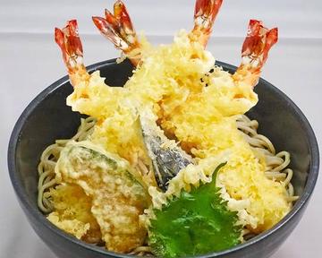 冷し)海老天ぷらそば(上)