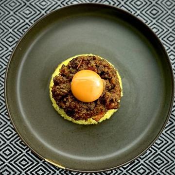 餐事(sanZi)特製月替わりカレー (ご飯200g)