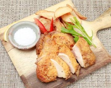 鶏モモ肉ステーキ200gライス付き Spicy Chicken Steak 200g