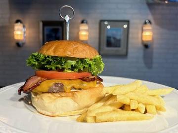 ベーコンチーズバーガー