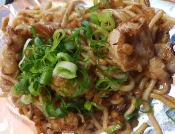 ぷりぷりホルモンうどん