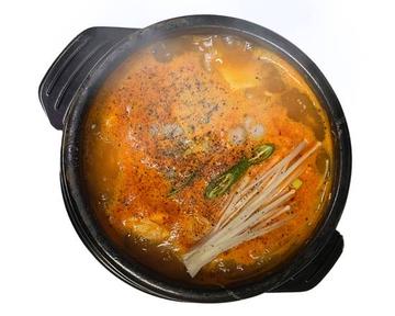 海鮮スントゥブチゲ 【ご飯付き】
