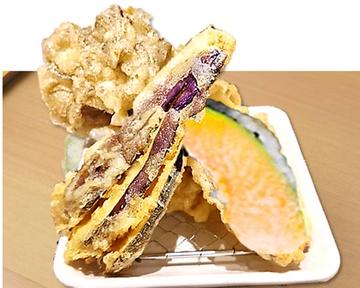 季節の野菜天盛り合わせ Seasonal Vegetable Tempura Platter