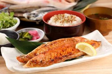【焼魚人気No.1★★】大トロ！サーモンのハラス干し定食