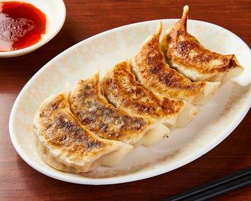 自家製焼き餃子 Homemade Pan-Fried Gyoza Dumplings