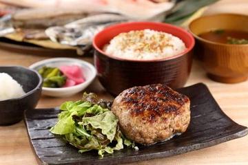 【お子様に人気☆】炭火焼きハンバーグ定食