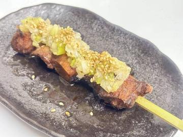 厚切り牛タン串-特製ネギ塩乗せ