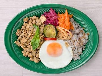 「ガパオライス」わたべん風