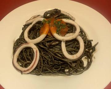 イカスミのパスタ