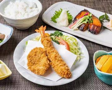 藤弁当(ぶり照焼+海老フライ2)