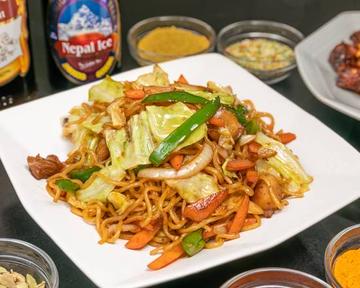 チキンチャウミン Chicken Chow Mein