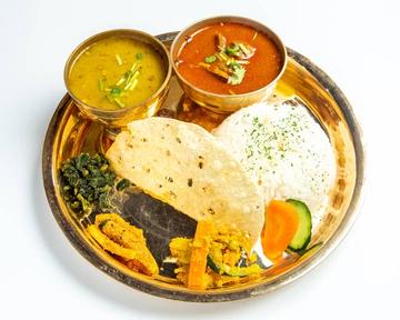 ネパールチキンご飯セット(chicken khana set)