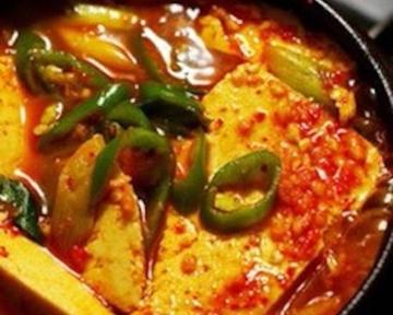 熟成キムチチゲ(ライス付き)