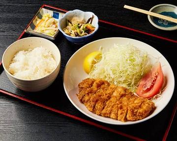 ロースカツ弁当 Loin Cutlet Bento Box