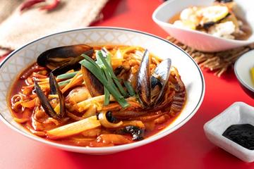 ちゃんぽん麺+ミニタンスユクのセット ,  