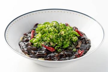 青唐辛子ジャジャン麺大盛り 