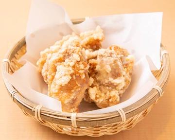 モモ肉の唐揚げ(3個入り) Fried Chicken Thigh (3 Pieces)