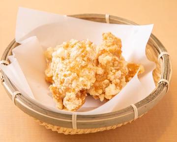胸肉の唐揚げ(3個入り) Fried Chicken Breast (3 Pieces)