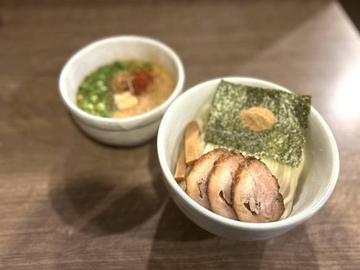 辛い醤油つけ麺チャーシュー