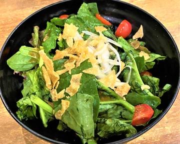トマトとほうれん草のサラダ