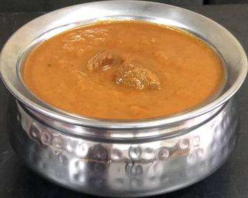 Mutton curry(マトンカレー)(大盛り)+サラダとナンorライス)