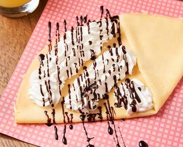 「でかもっちり生クリームチョコソースクレープ」 Mega Soft Fresh Cream ＆ Choco Sauce Crepe