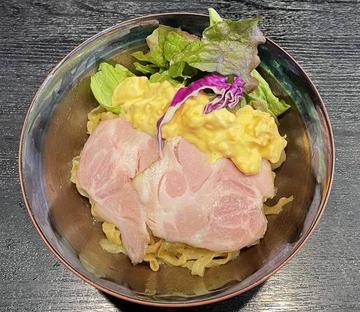 地鶏の鶏油まぜそば 味玉タルタルのせ 特製