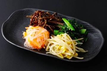 自家製ナムル盛合せ