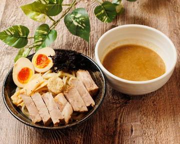 コラーゲンたっぷり濃厚味玉チャーシュー鶏魚介つけ麺 「さばニンニク付き」