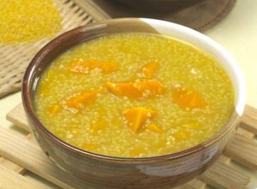 南瓜入り粟粥(小米南瓜粥)
