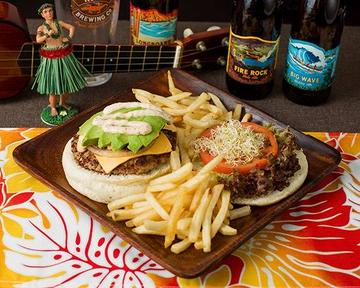 アボカドチーズバーガー Avocado Cheeseburger