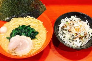 ラーメン + 赤家ライス