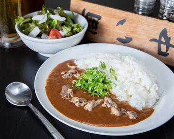 牛焼肉ねぎカレー丼とおまかせサラダセット  Beef Sinew and Spring Onion Curry