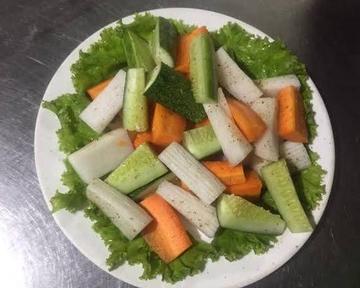 ネパールサラダ Nepal Salad
