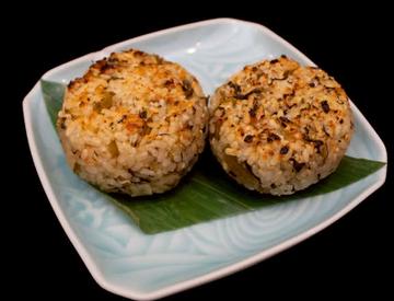 焼きおにぎり(2個)
