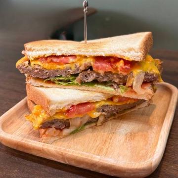 チーズWバーガーホットサンド