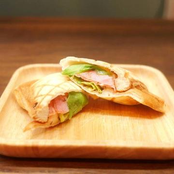 【ハーフサイズ】ベーコンポテトサラダサンド