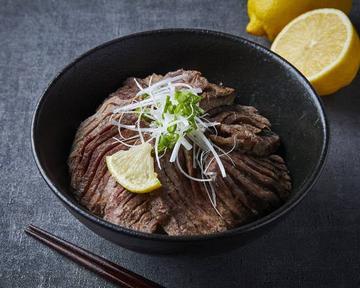 【シンプルに！】大盛り牛タン丼 [Simple！] Large Portion of Beef Tongue Rice Bowl