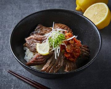 【辛さが欲しい方に！】キムチ牛タン丼 [For Spicy Lovers！] Kimchi Beef Tongue Rice Bowl