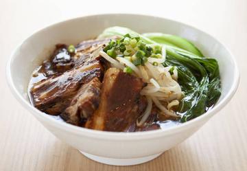 角煮刀削麺※画像はイメージです。
