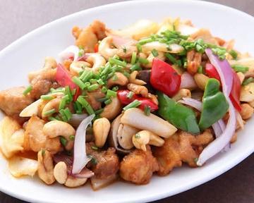 チキンとカシューナッツ炒め/Stir-fried Chicken ＆ Cashew nuts