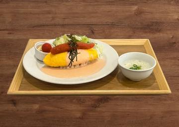 W明太クリームオムライス(スープ・サラダ付き)