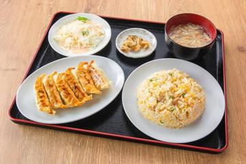餃子炒飯定食