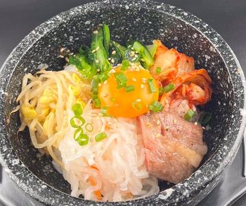 石焼ビビンバ
