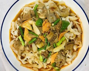 豚カツハチノス炒め拉麺(牛肚猪肚炒拉麺)